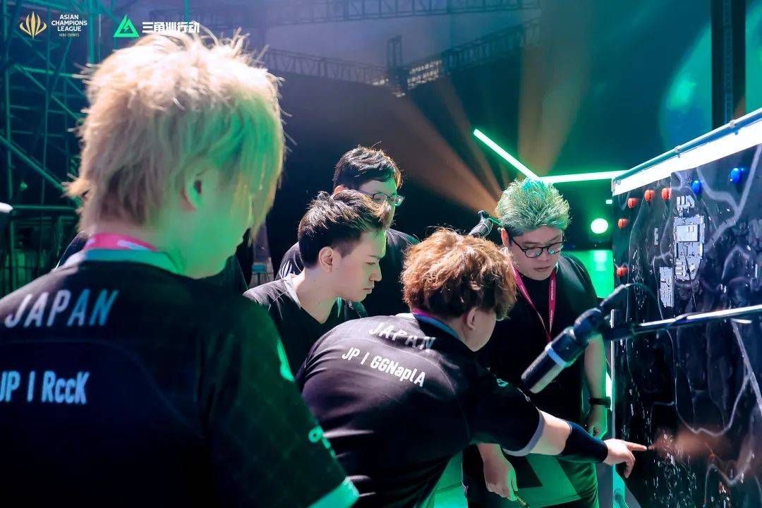 强大的战斗 强大的战斗