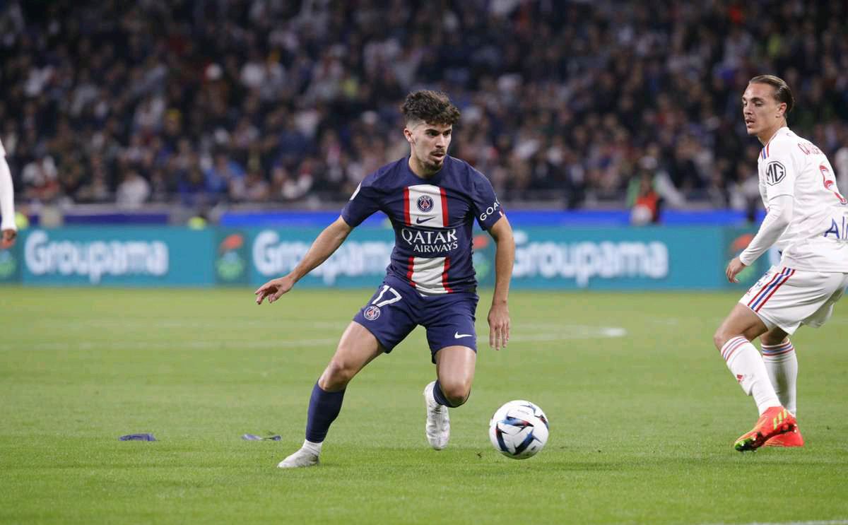 的年轻球员 的年轻球员